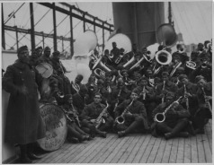 jazz_band_and_leader_back_with_african_american_15th_new_york-_lieutenant_jame